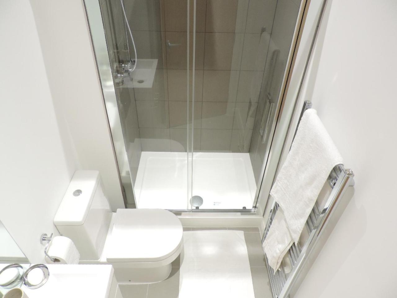 Park House - City Centre Apartment Питерборо Екстериор снимка